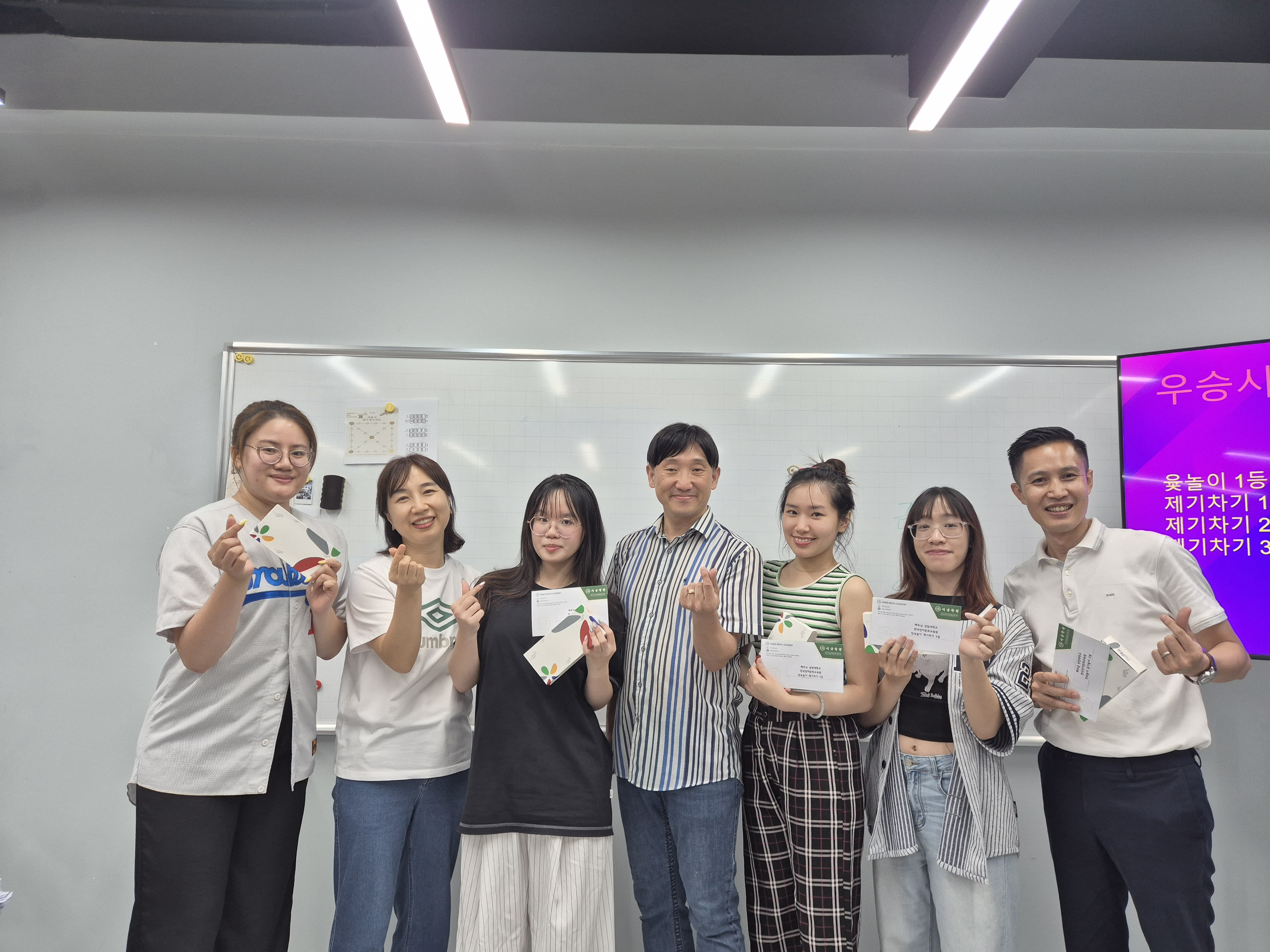 KHÓA ĐÀO TẠO TIẾNG HÀN